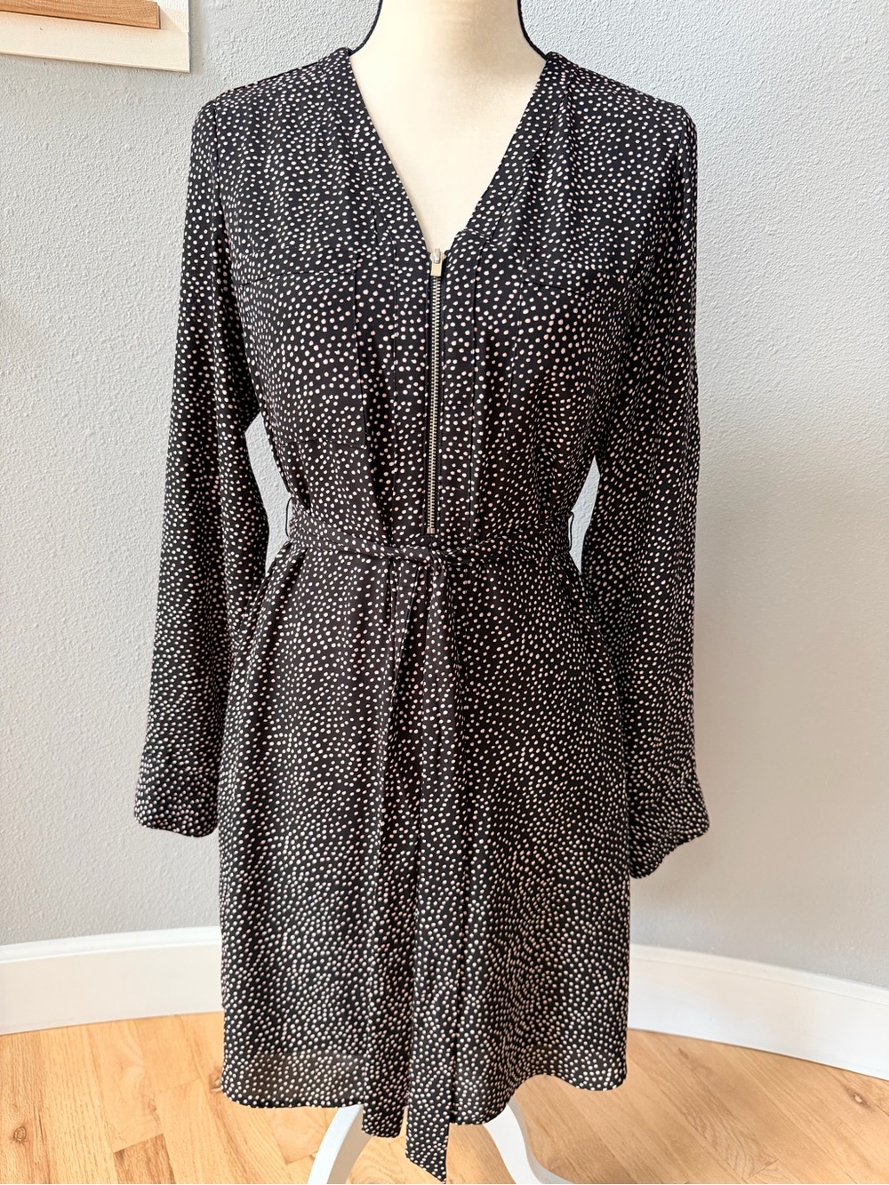 Express Lot of 2 Zip V-Neck Long Sleeve Polk Dot Shift Dresses Burgundy & Black - Picture 3 of 16